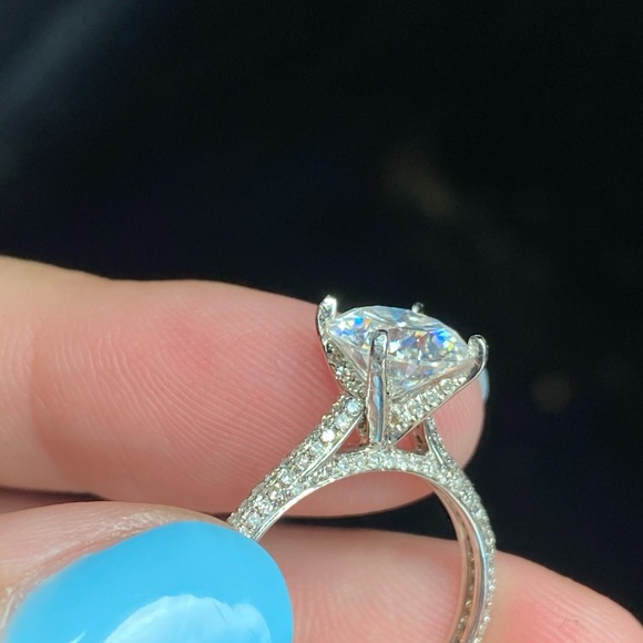 Moissanite diamond engagement ring 2 carats - Picture 11 of 11